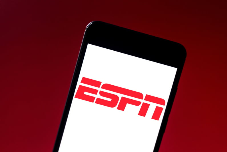 Логотип ESPN на телефоне